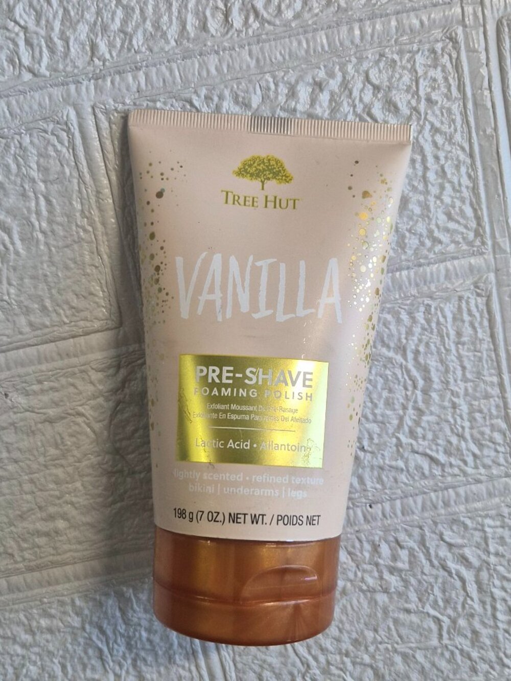 Tree Hut Vanilla Pre-Shave Foaming Polish 7 oz exfoliating treatment Warm scent
